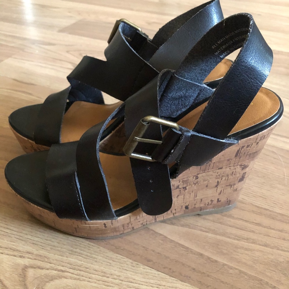 Size 6 Black Wedge Heels